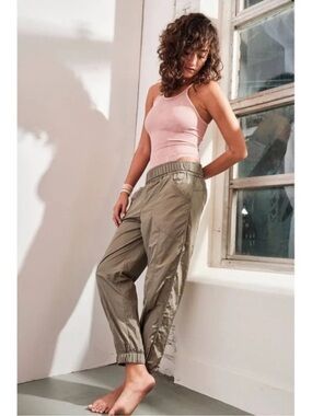 Free People Movement, The Way Home Joggers, Herbalicious (Olive green), Size M